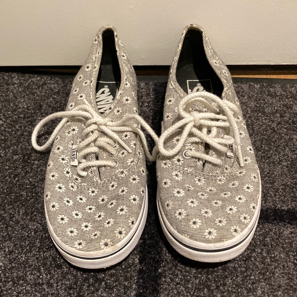 Vans daisy print sneakers